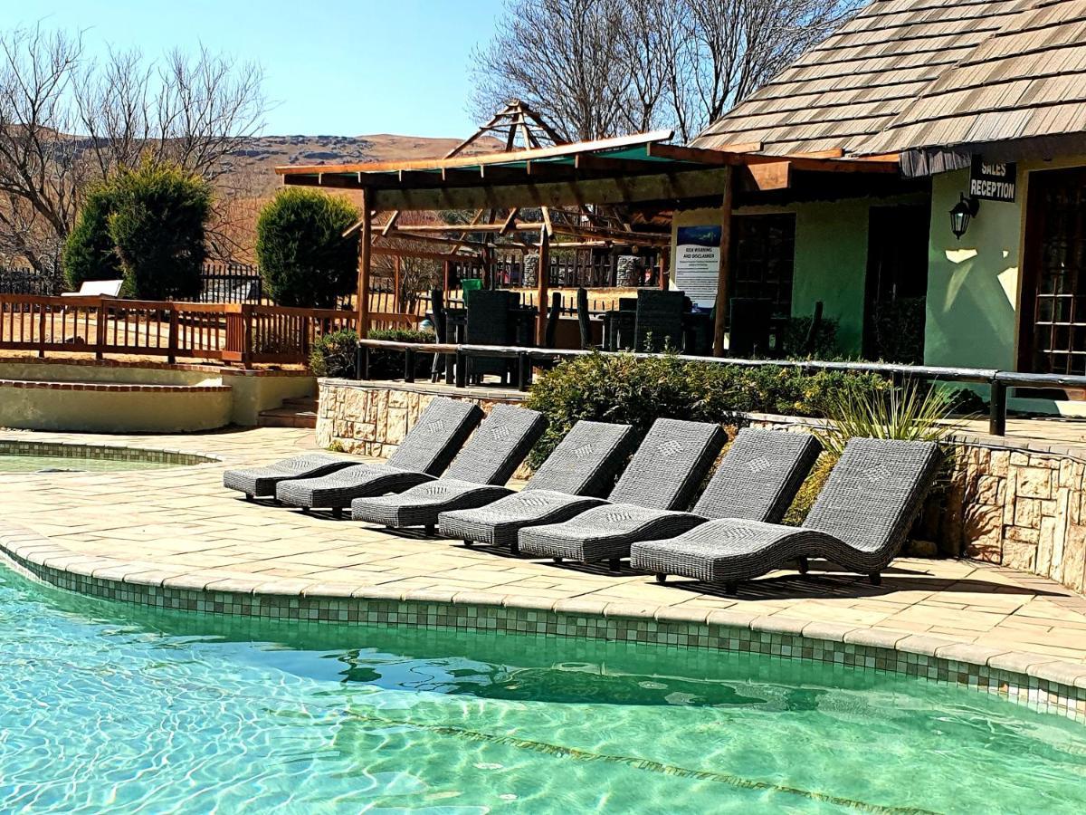 124 Fairways Drakensberg Gardens Villa อันเดอร์เบิร์ก ภายนอก รูปภาพ
